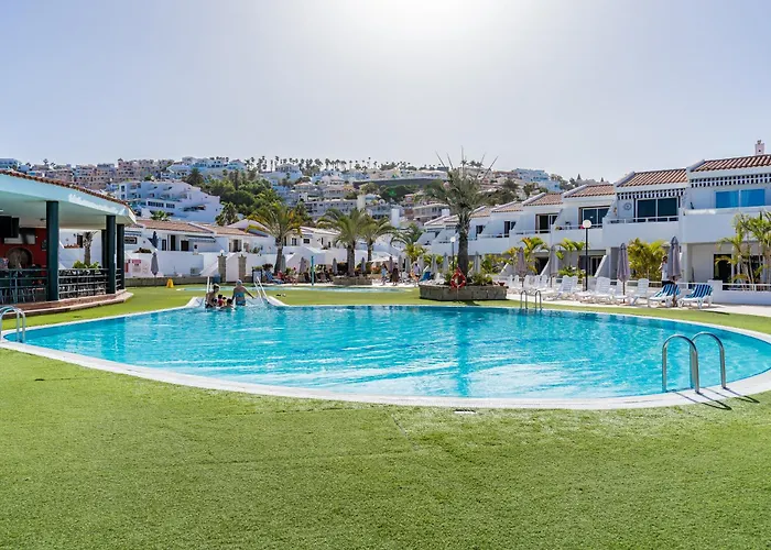 Apartment Renovated With Sunny Terrace And Ocean Views In Malibu Park Tenerife Costa Adeje (Tenerife)