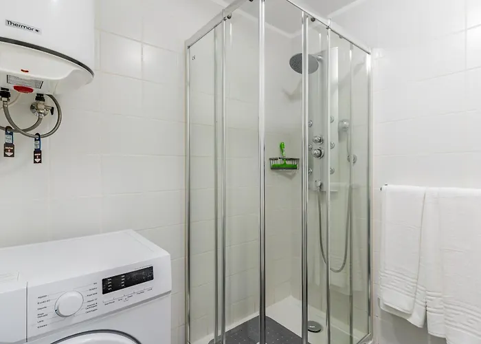 Renovated With Sunny Terrace And Ocean Views In Malibu Park Tenerife Apartamento