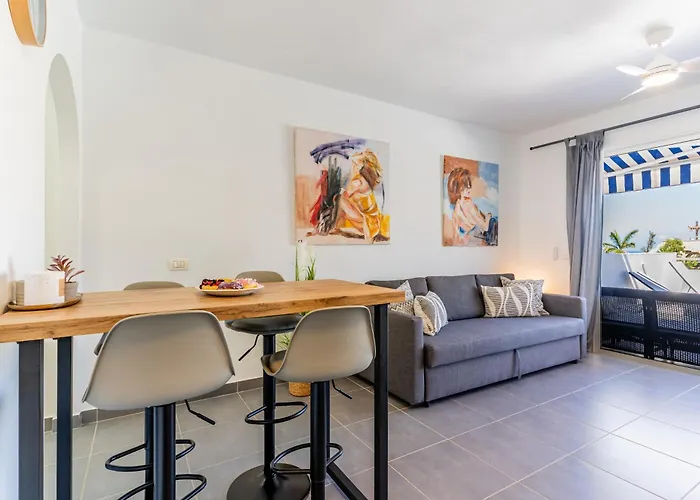 Appartement Renovated With Sunny Terrace And Ocean Views In Malibu Park Tenerife