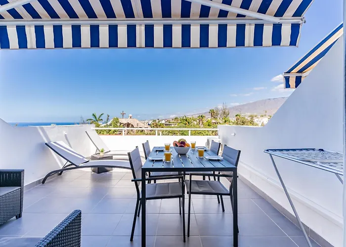 Renovated With Sunny Terrace And Ocean Views In Malibu Park Tenerife * Costa Adeje (Tenerife)