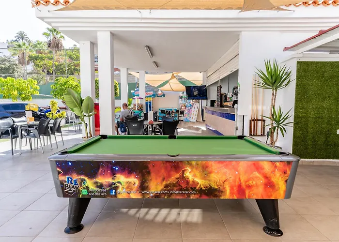 Renovated With Sunny Terrace And Ocean Views In Malibu Park Tenerife *